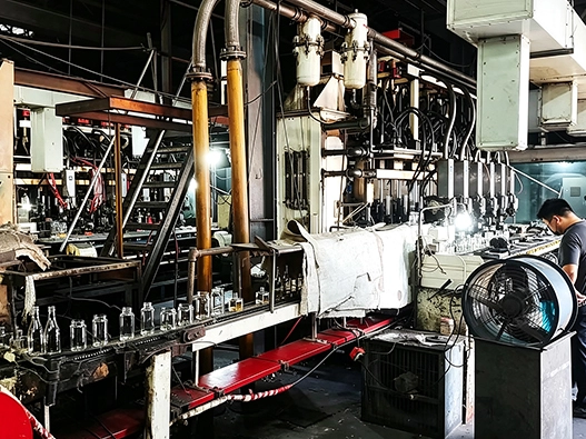 Transparency Builds Trust – French Clients Visit HengHua’s Xuzhou Factory